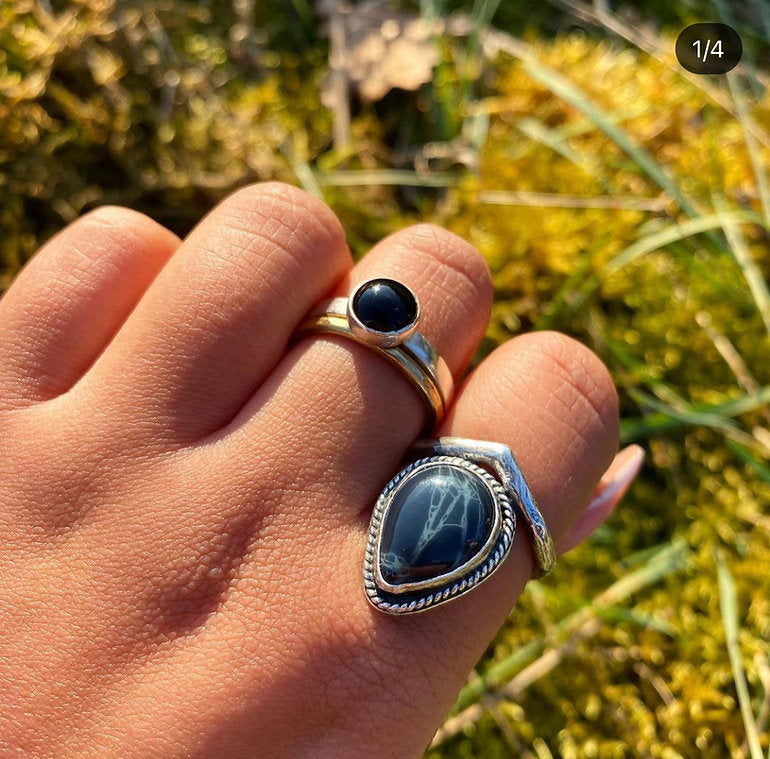 The Arachne Ring