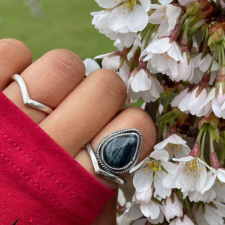 The Arachne Ring