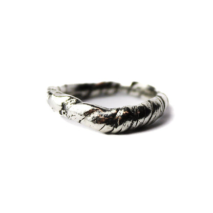 Twisted Organic Ring