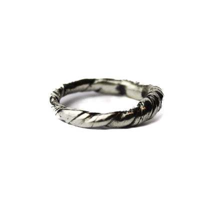 Twisted Organic Ring